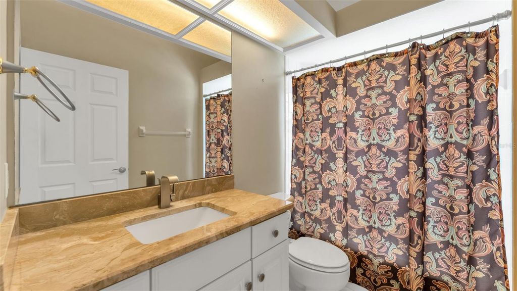 Image 34 of property listing at 226 RUBY LAKE LANE, Winter Haven, FL 33884