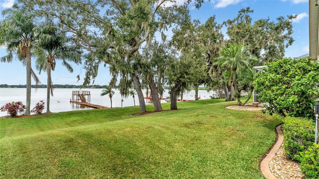 Image 50 of property listing at 226 RUBY LAKE LANE, Winter Haven, FL 33884