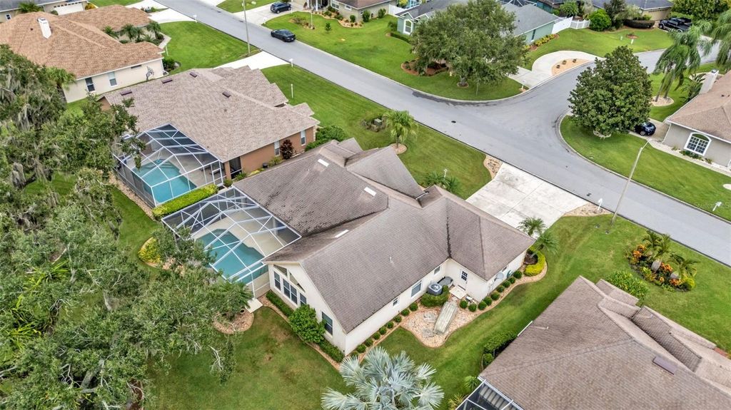 Image 55 of property listing at 226 RUBY LAKE LANE, Winter Haven, FL 33884