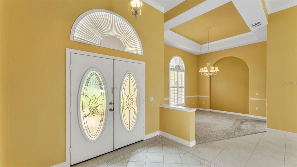 Image 7 of property listing at 226 RUBY LAKE LANE, Winter Haven, FL 33884