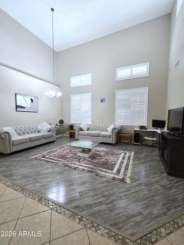 8590 W CINNABAR Avenue, Peoria, AZ 85345
