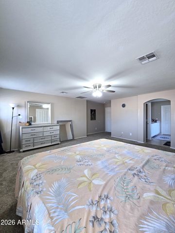8590 W CINNABAR Avenue, Peoria, AZ 85345