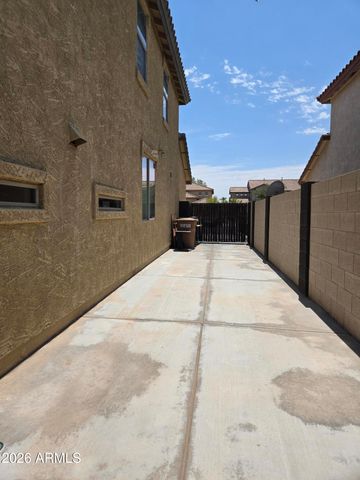 8590 W CINNABAR Avenue, Peoria, AZ 85345
