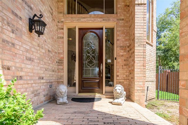 4002 Colony Oaks Drive, Sugar Land, TX 77479