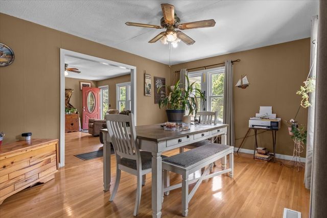 2035 Skyview Dr, Centerville, TN 37033
