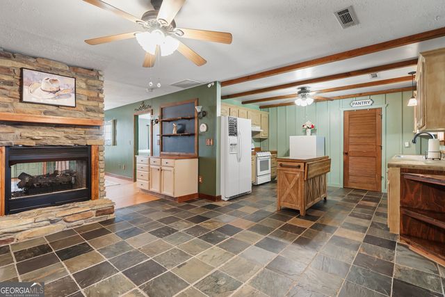 670 Highway 87, Flovilla, GA 30216