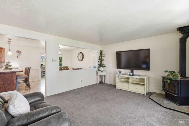 15095 David St, Caldwell, ID 83607