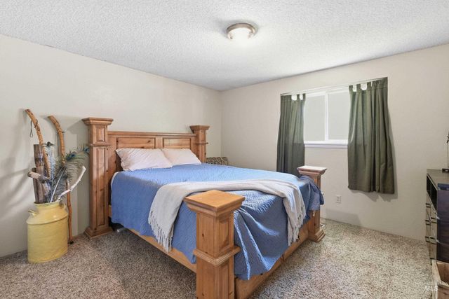15095 David St, Caldwell, ID 83607