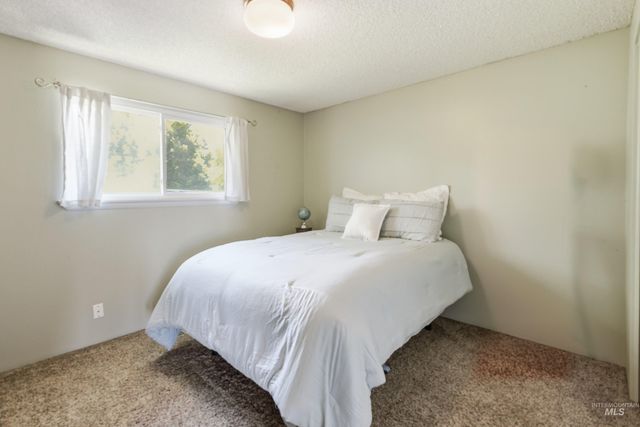 15095 David St, Caldwell, ID 83607