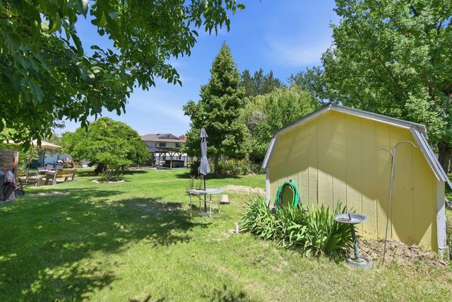 15095 David St, Caldwell, ID 83607