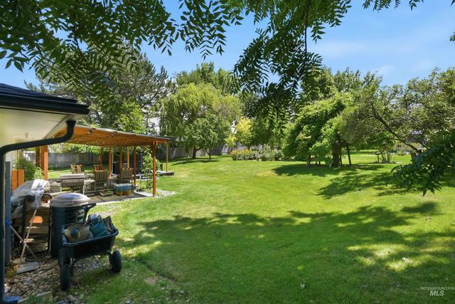 15095 David St, Caldwell, ID 83607