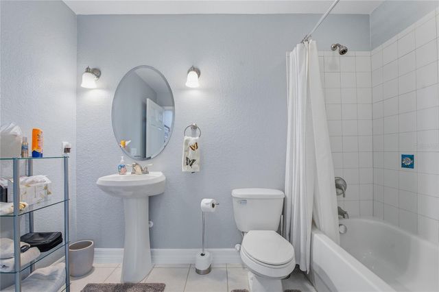 1197 FLYING FISH LANE, Tarpon Springs, FL 34689