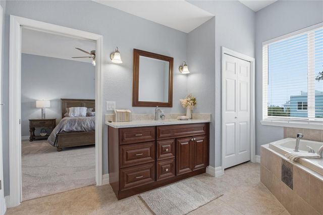 1197 FLYING FISH LANE, Tarpon Springs, FL 34689