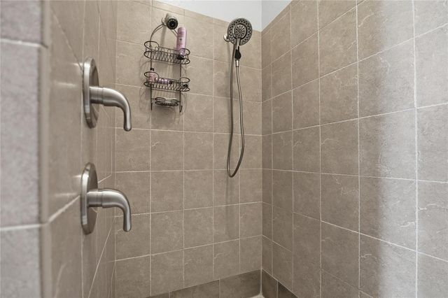 1197 FLYING FISH LANE, Tarpon Springs, FL 34689