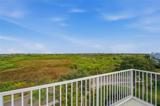 1197 FLYING FISH LANE, Tarpon Springs, FL 34689