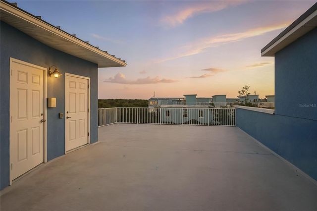 1197 FLYING FISH LANE, Tarpon Springs, FL 34689