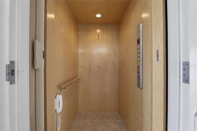 1197 FLYING FISH LANE, Tarpon Springs, FL 34689