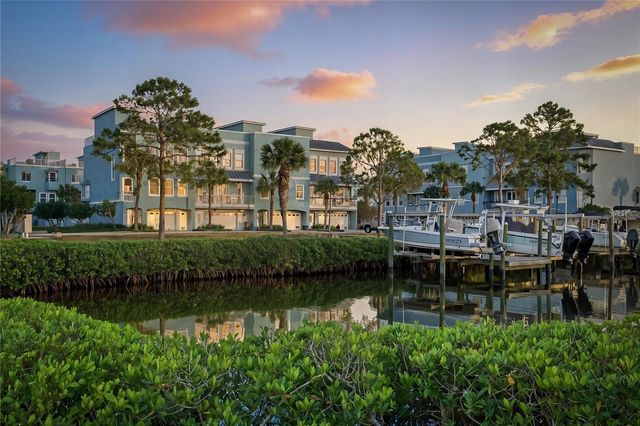 1197 FLYING FISH LANE, Tarpon Springs, FL 34689