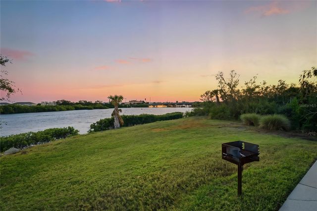 1197 FLYING FISH LANE, Tarpon Springs, FL 34689