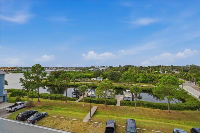 1197 FLYING FISH LANE, Tarpon Springs, FL 34689