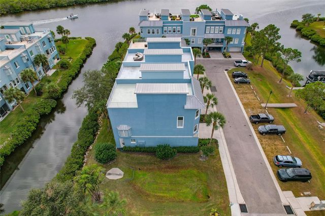 1197 FLYING FISH LANE, Tarpon Springs, FL 34689