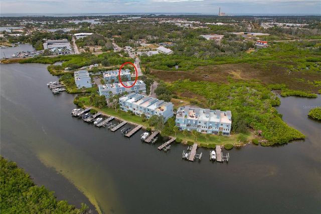 1197 FLYING FISH LANE, Tarpon Springs, FL 34689