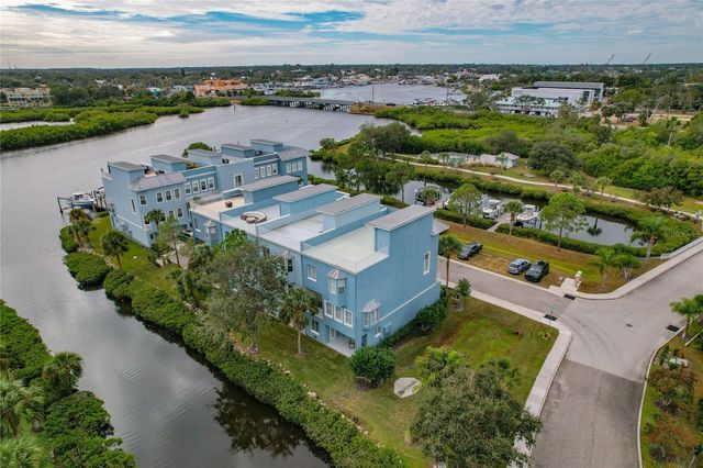 1197 FLYING FISH LANE, Tarpon Springs, FL 34689