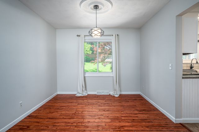 1705 Prairie Vista Circle, Bettendorf, IA 52722