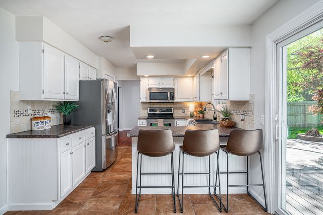 1705 Prairie Vista Circle, Bettendorf, IA 52722