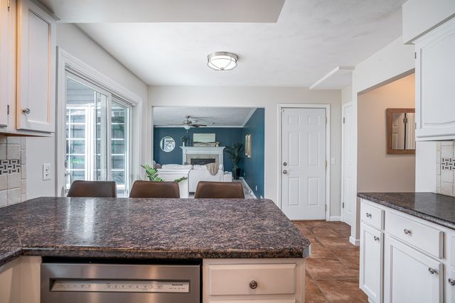 1705 Prairie Vista Circle, Bettendorf, IA 52722