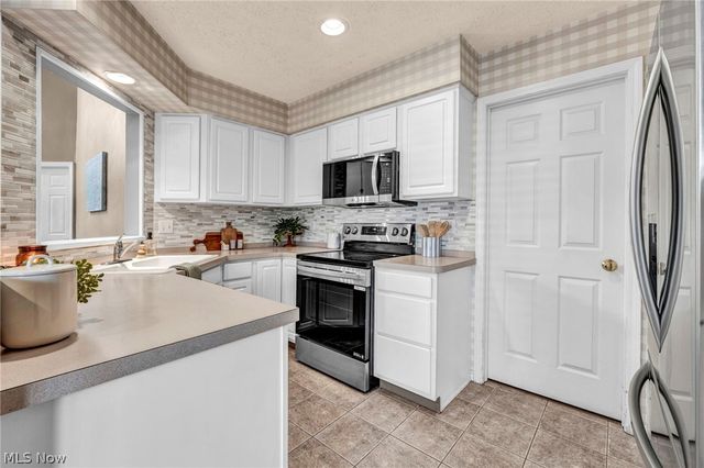 2747 Wyndgate Court, Westlake, OH 44145