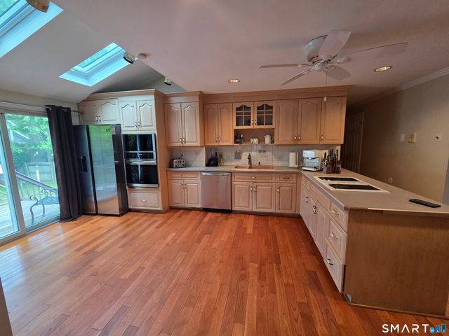 156 Fieldcrest Road, Fairfield, CT 06825