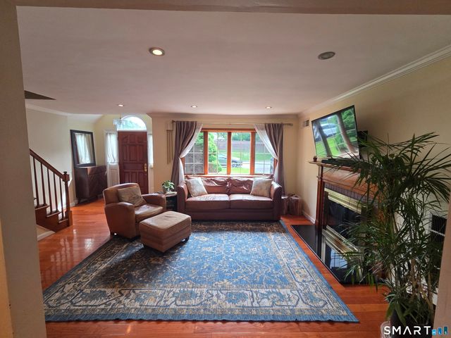 156 Fieldcrest Road, Fairfield, CT 06825