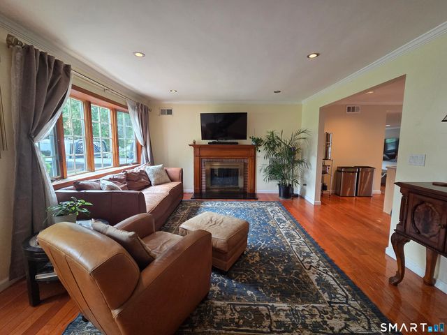 156 Fieldcrest Road, Fairfield, CT 06825