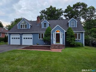 156 Fieldcrest Road, Fairfield, CT 06825