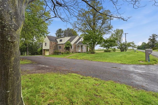 220 S Franklin St, Prospect Boro, PA 16052