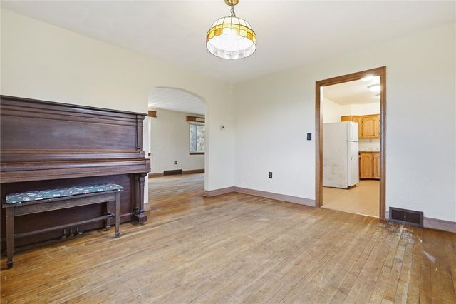 220 S Franklin St, Prospect Boro, PA 16052