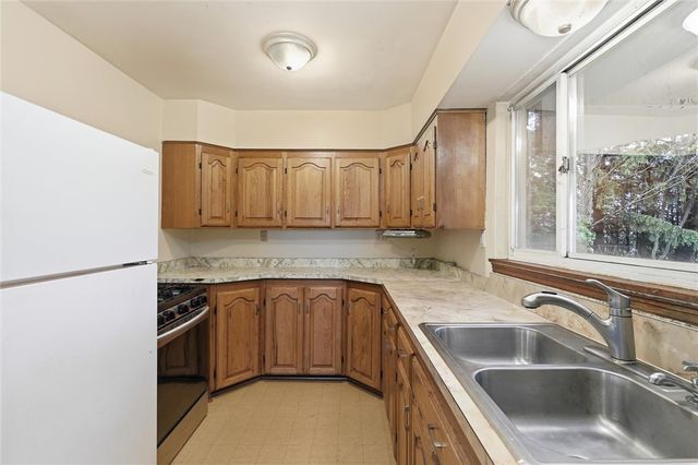 220 S Franklin St, Prospect Boro, PA 16052