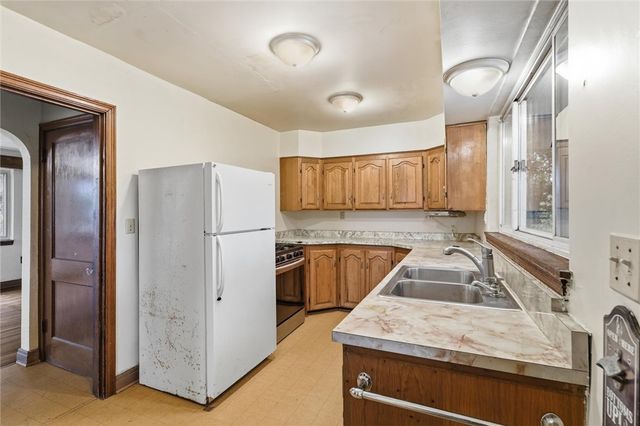 220 S Franklin St, Prospect Boro, PA 16052