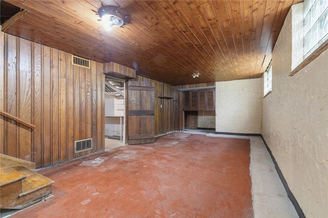 220 S Franklin St, Prospect Boro, PA 16052