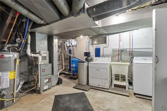 220 S Franklin St, Prospect Boro, PA 16052