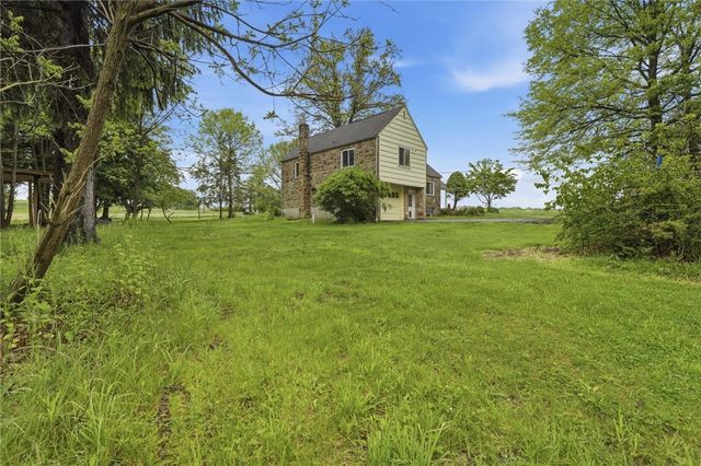 220 S Franklin St, Prospect Boro, PA 16052