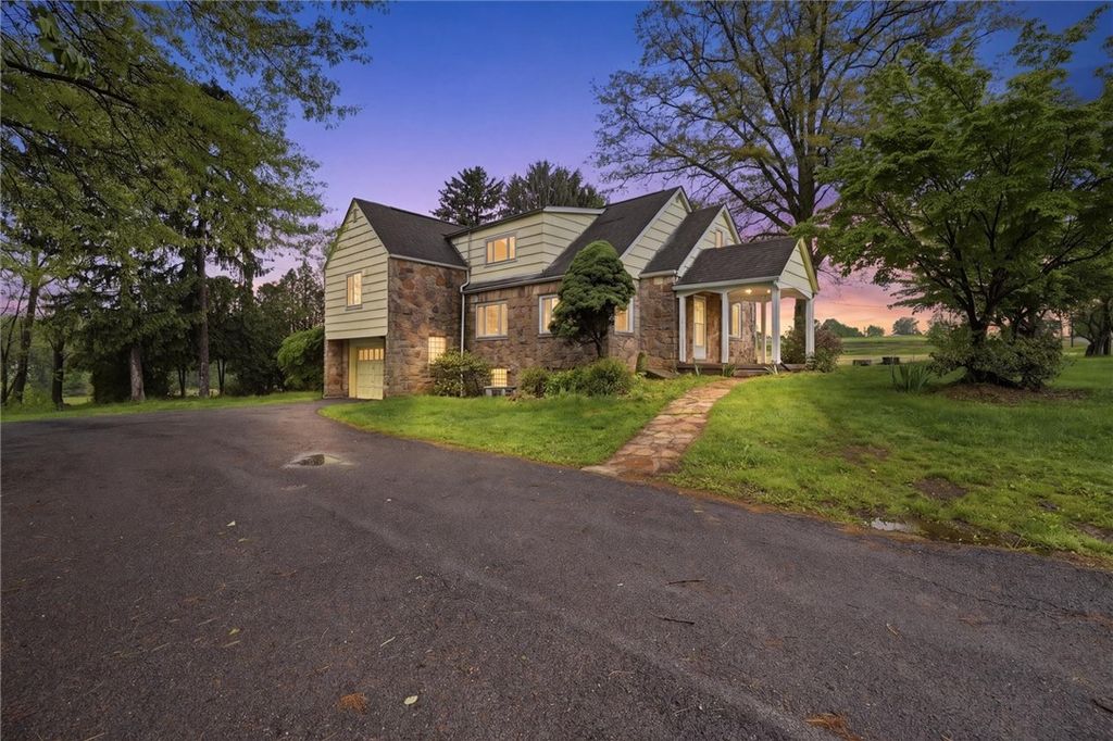 220 S Franklin St, Prospect Boro, PA 16052