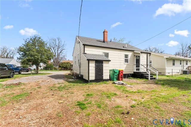 80 Slagle Ave, Petersburg, VA 23803