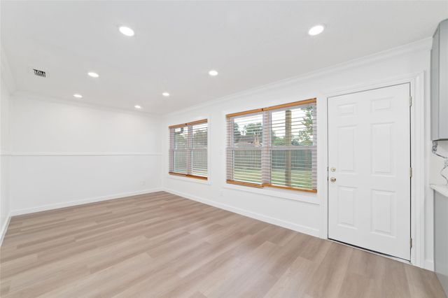 2500 Parkway Avenue, Rosenberg, TX 77471