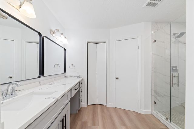 2500 Parkway Avenue, Rosenberg, TX 77471