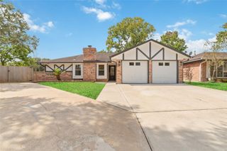 2500 Parkway Avenue, Rosenberg, TX 77471