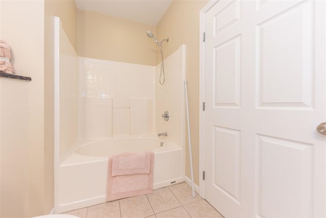 301 Scio Village Court 262, Ann Arbor, MI 48103