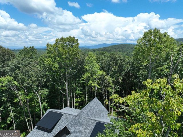 179 Trailwood Drive, Ellijay, GA 30536