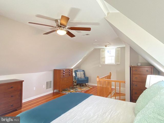 1406 N GLEBE RD N, Arlington, VA 22207